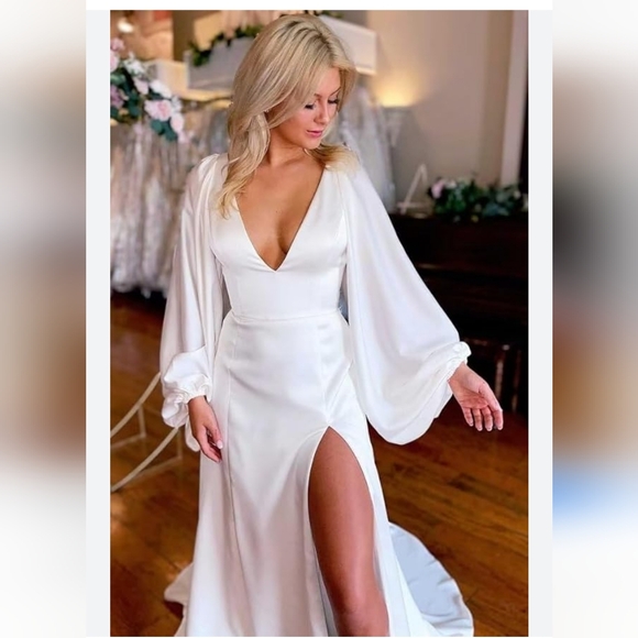 willowby Sovete Dresses & Skirts - Willowby Sovete Waters wedding gown 58302 from (2024 collection